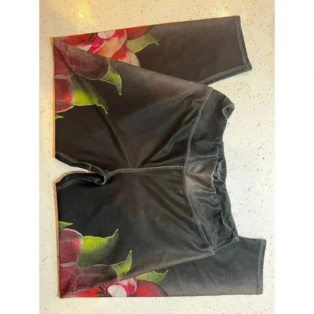 evolution and creation leggings roses on legs size large
